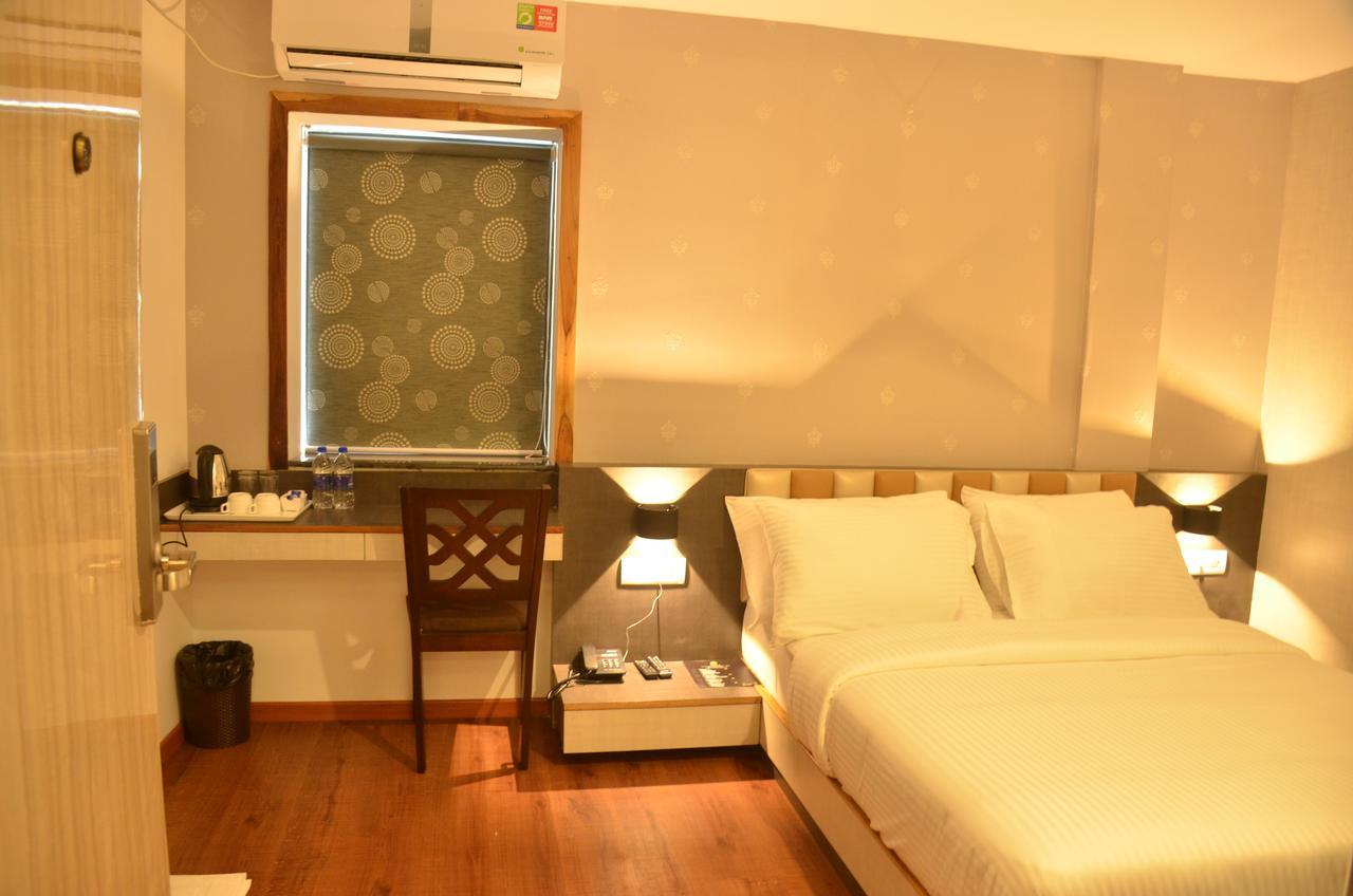 Hotel Aura 西隆 外观 照片