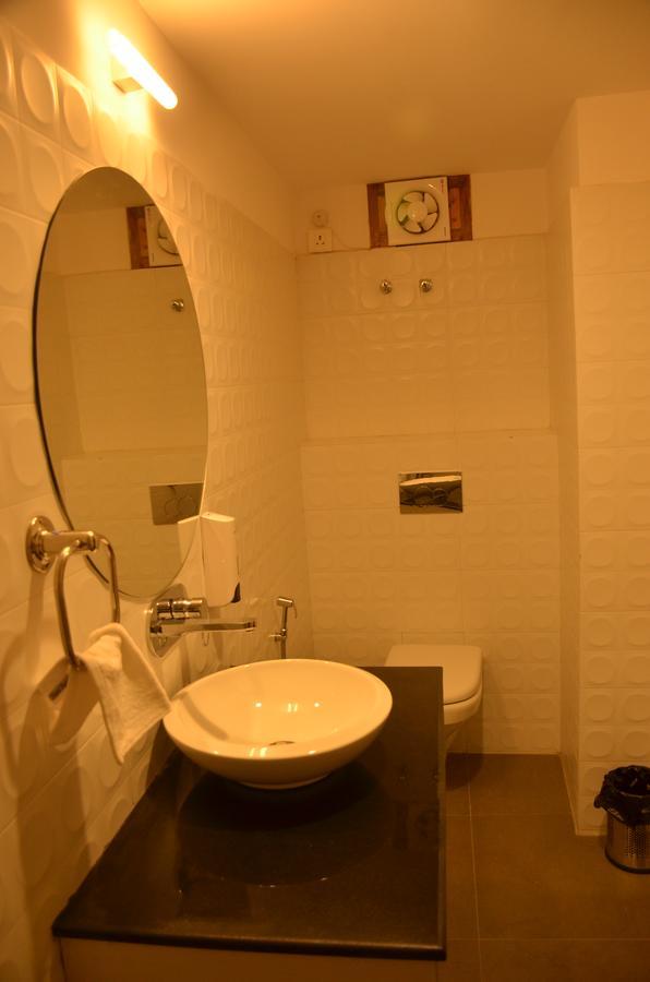 Hotel Aura 西隆 外观 照片