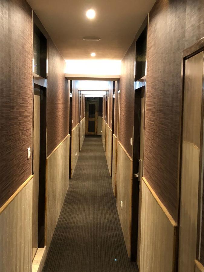 Hotel Aura 西隆 外观 照片
